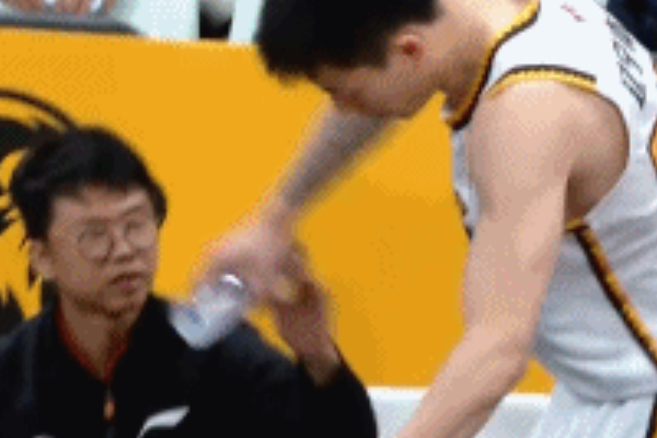  廣廈逆襲！遼寧男籃新賽季首戰(zhàn)失利遭遇慘敗