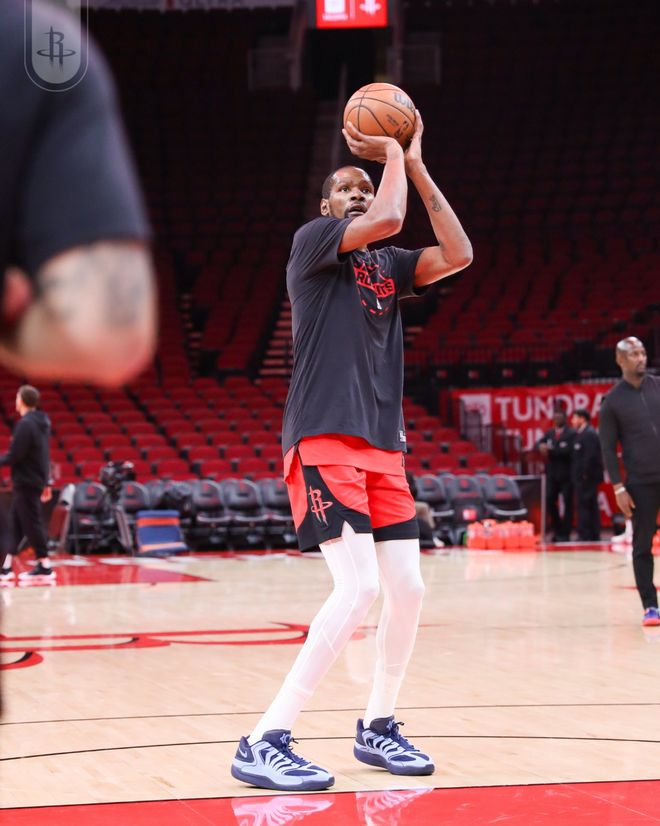 杜蘭特28+10火箭戰(zhàn)勝公牛結(jié)束3連敗，申京23+7+11湯普森23分